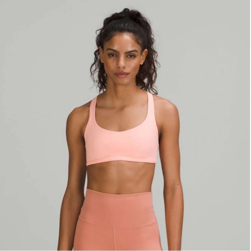 NWT 🍋 Lululemon Dew Pink Free to Be Bra Size 4